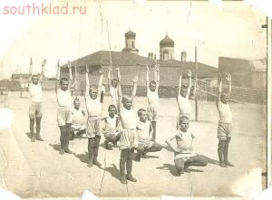 Каменск-Шахтинский ... Взгляд в прошлое  - 1 мая 1934 г. Воспитанники Гундоровского детского дома (1).jpg