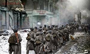 Цветные фотографии времён Великой Отечественной войны - 09-u7G2cZiOfbU.jpg