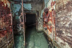  Спасательный Круг Затопленное советское бомбоубежище необычного проекта - 13.jpg
