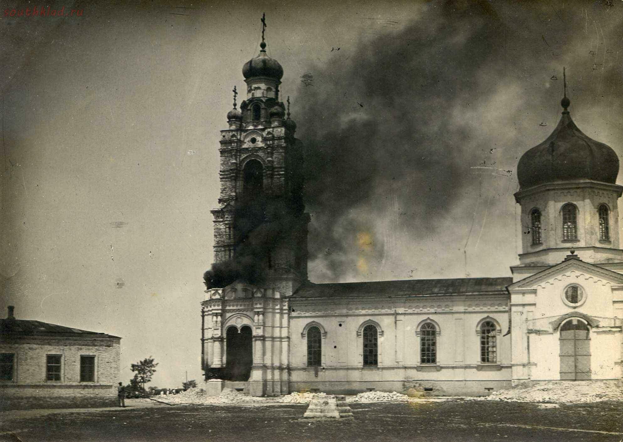 Церковь в городе