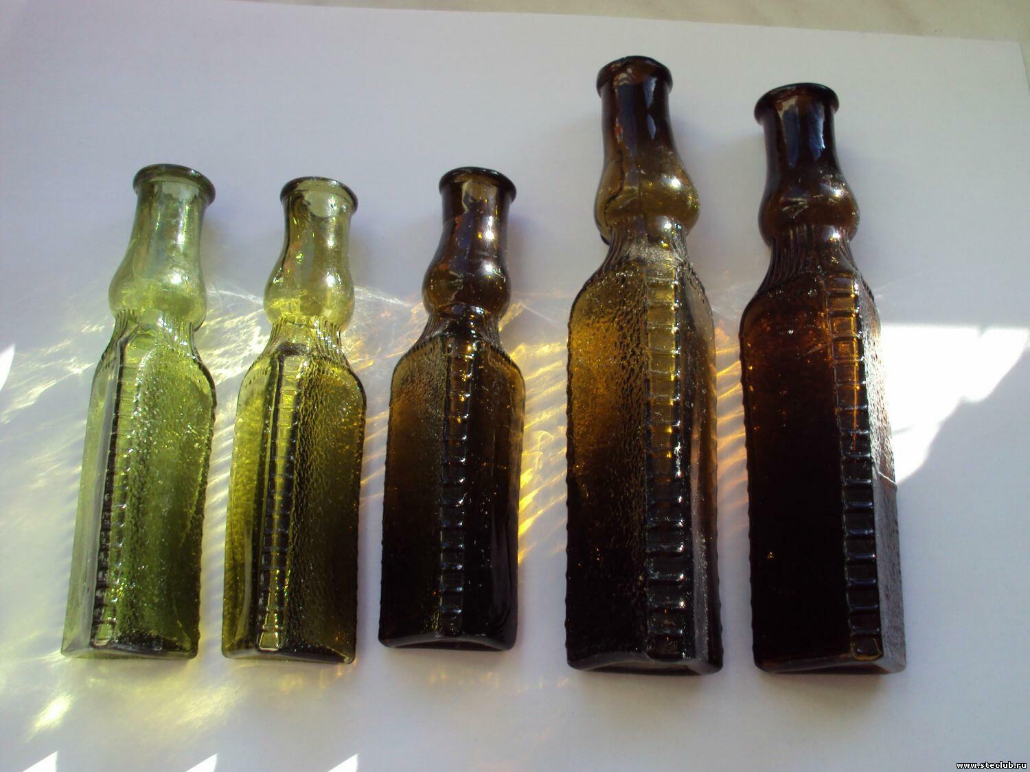 Бутылочки ссср. Советские бутылки. Трехгранная бутылка. Старинная бутылка для уксуса. Уксусные бутылки старинные.