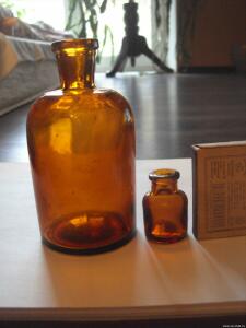 Аптечная посуда коричневого стекла - 1813597.jpg