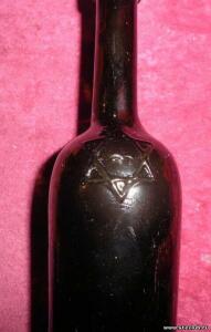 Старинная бутылка с печать звезды Давида - 5681548.jpg