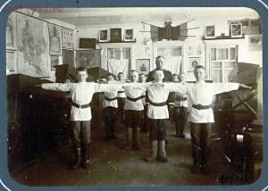 Типы казаков. Сибирские казаки на службе и дома. 1911 год - 6d1ed3fa18b7.jpg