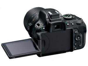 Обзор фотокамеры Nikon D5100
