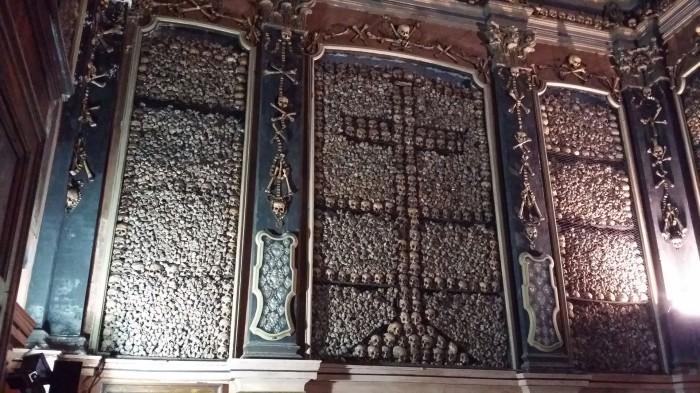 Capela dos Ossos или часовня костей. Португалия, Эвора. 