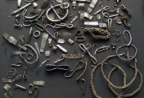 Цены в Средневековье: что можно было купить за килограмм серебра ?