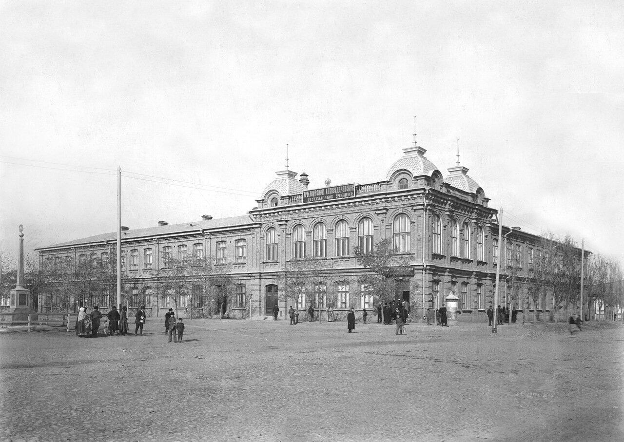 Фото старого армавира. Армавир Александровское двухклассное училище. Дореволюционный Армавир Николаевский проспект. Армавир в 19 веке. Старый Армавир.