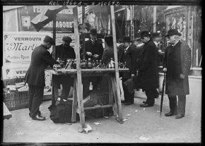 Рождественская торговля игрушками на улицах Парижа 1912-1913 гг.