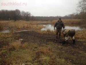 Достигли «своего» берега, тянем к машине.<br />Нет бы машиной к мосту подъехать. Тут смайл Рука-лицо.<br />Вторую часть притащили таким-же способом.Устали.