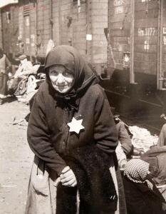 Исчезнувшие лица. Освенцимский альбом. 1944 год - 0_1e150d_27a11f67_orig.jpg