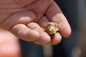 В Астраханской области нашли золотой клад сарматского вождя - 1-mR3vCF-3fhM.jpg